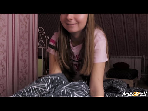 ❤️ Blondie хөхүүл түүний BFF-ийн гүн болон авдаг булэг нь түүний аманд ❤ Шударга гэдсээр видео mn.pornjk.ru ❌❤